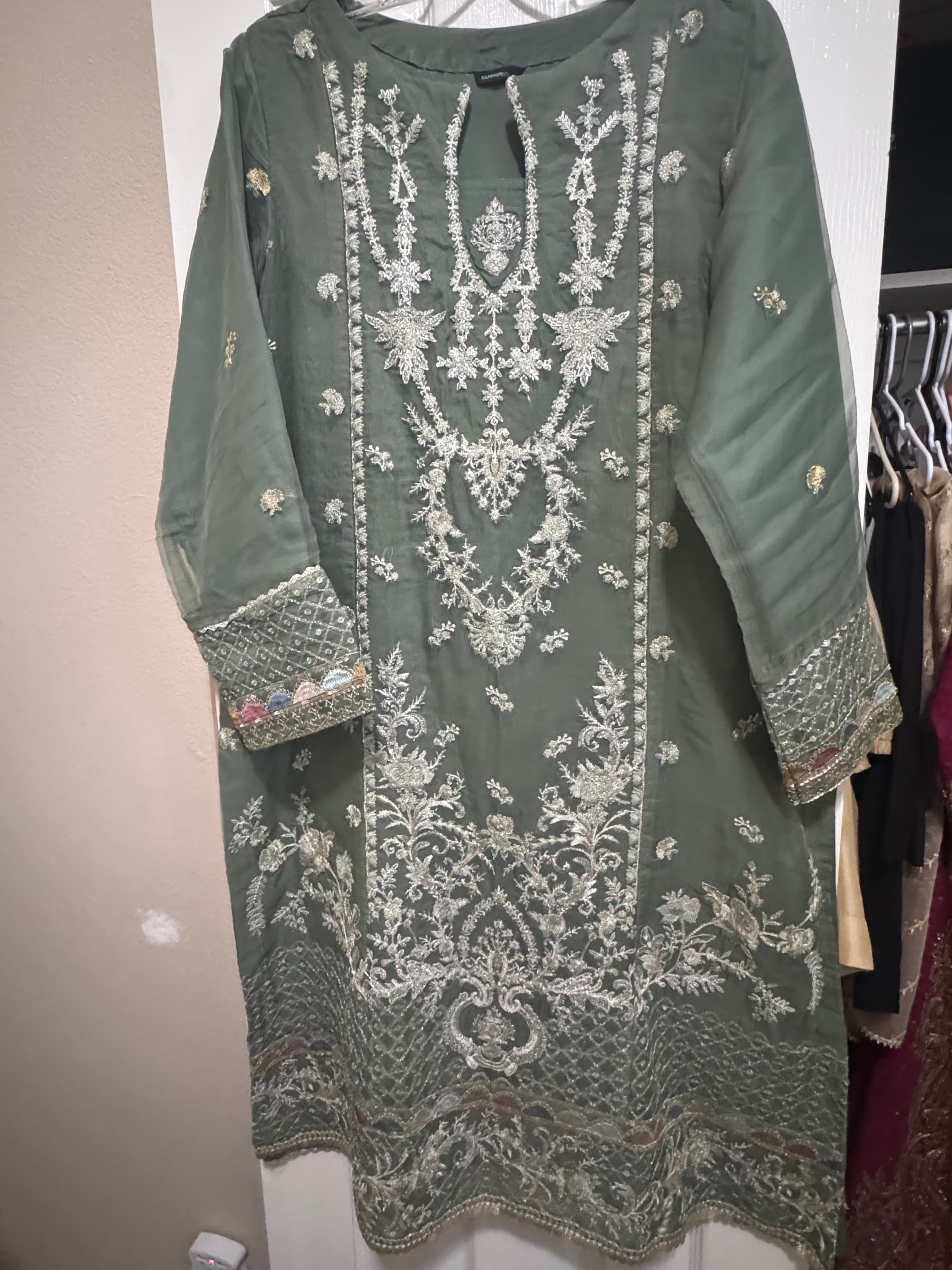 Sapphire Green Embroidered Kurta - Size L