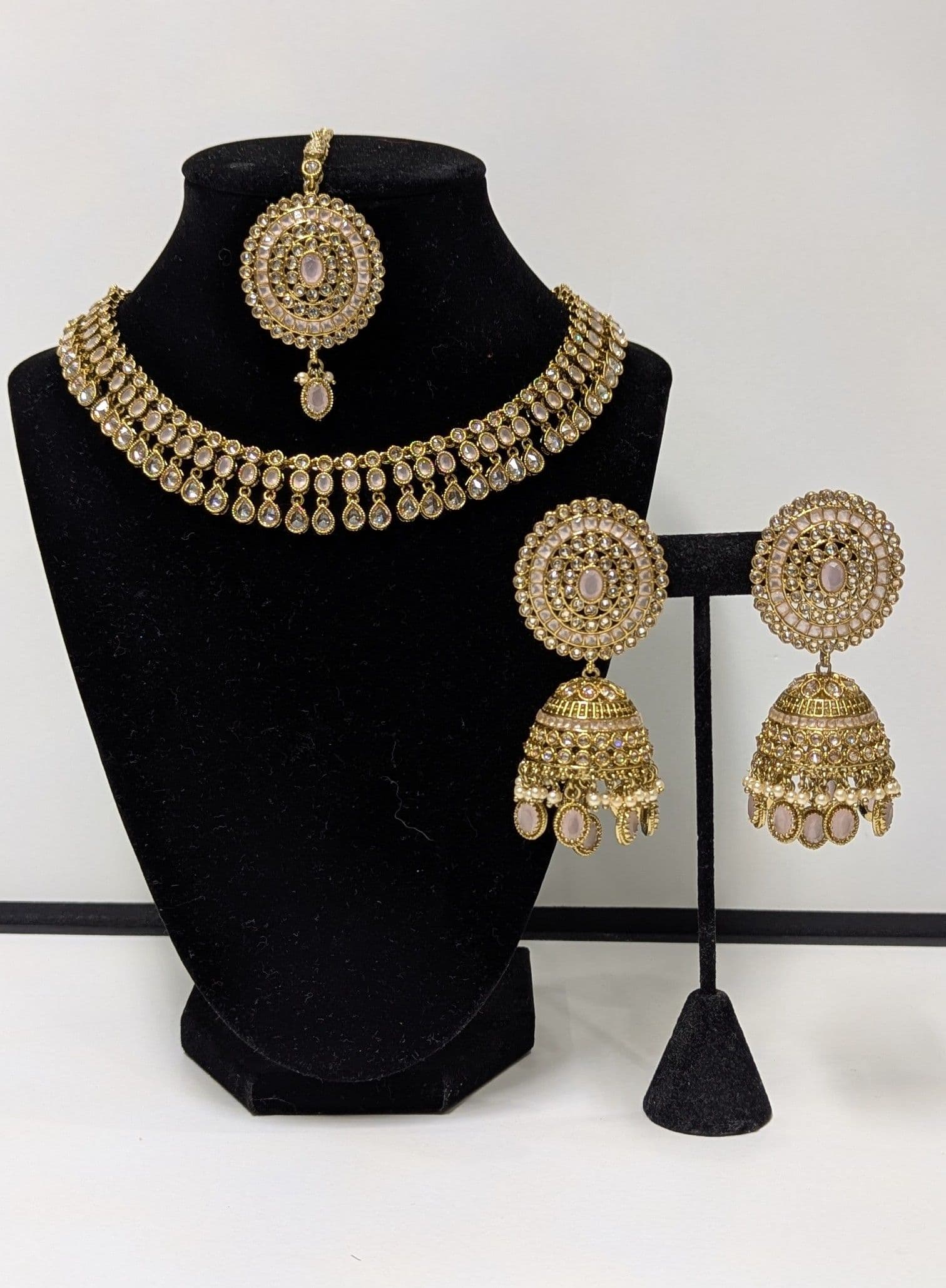 Premium Quality Elegant Gold-Toned American Necklace Set with Jhumka Earrings and Maang Tikka